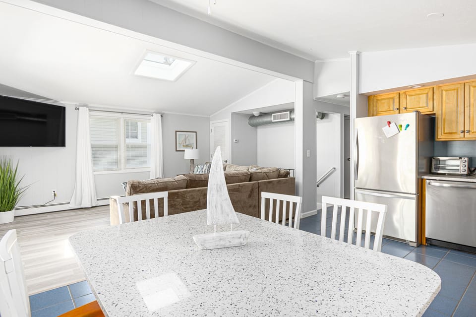 Open Kitchen into Living room
