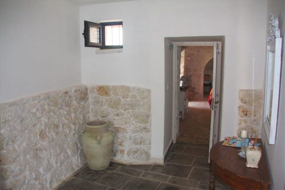 Passage way