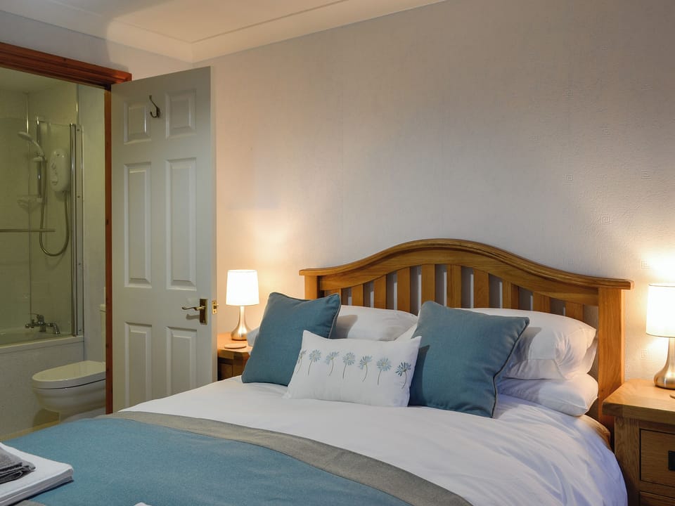 Double bedroom | Hoot House, Abergynolwyn, near Tywyn