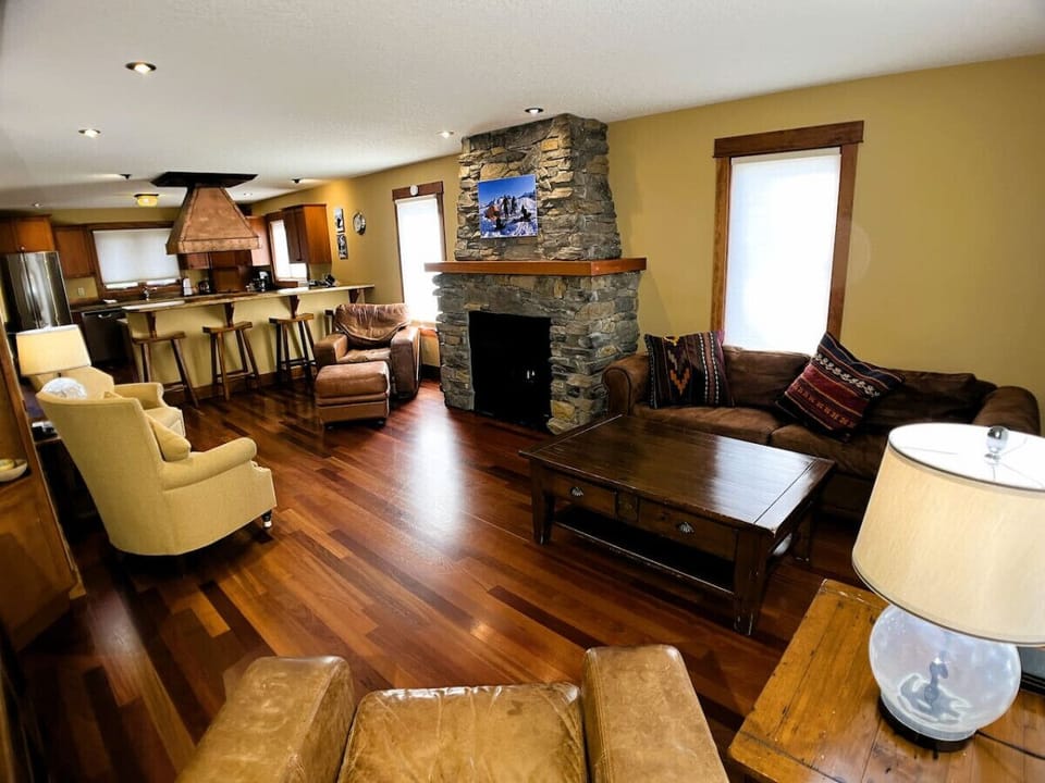 Main Floor Living Area and Large Natural Gas Fireplace.