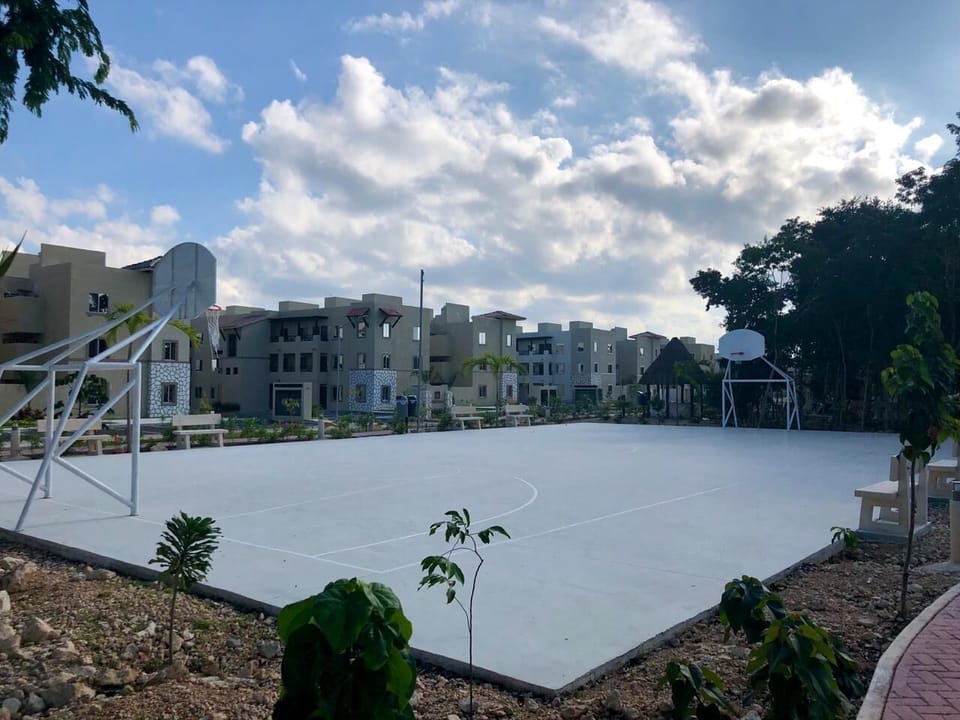Sport court