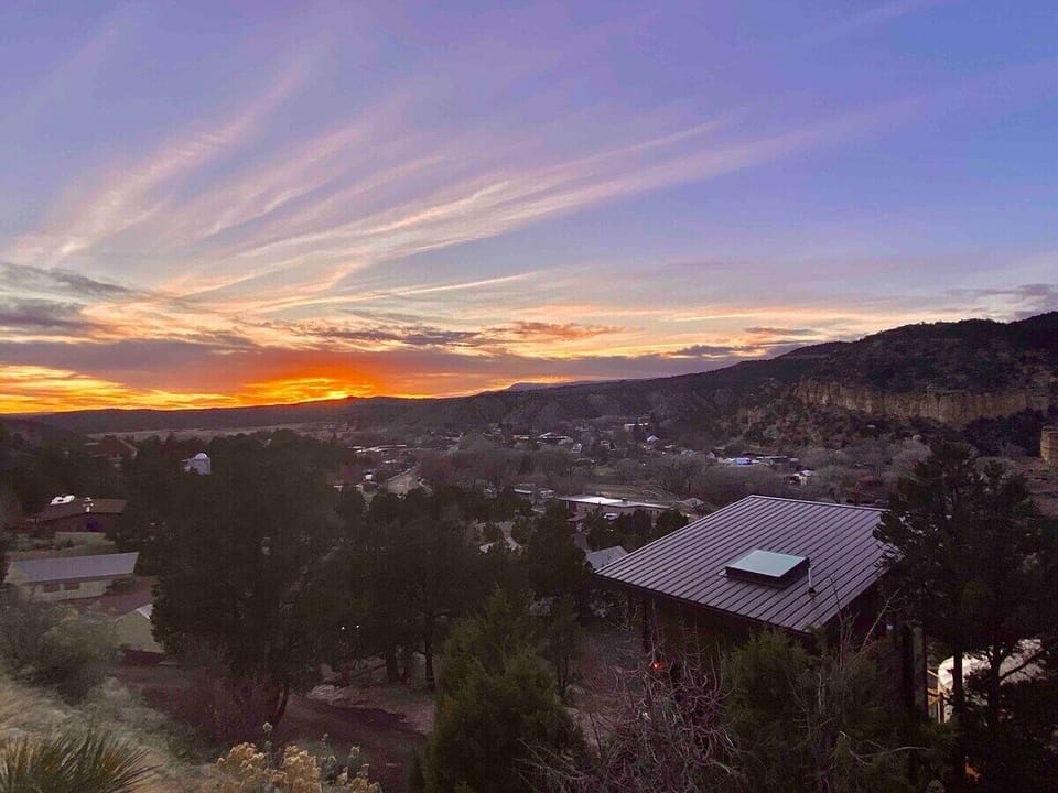 Sunset Views from Treetop 9