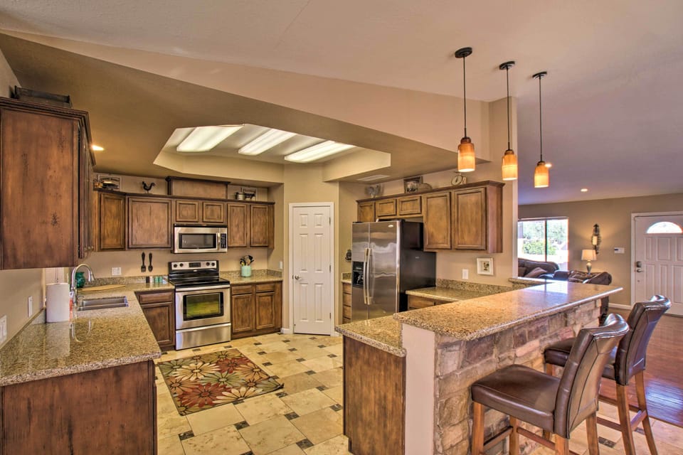 Kitchen | Fully Equipped
