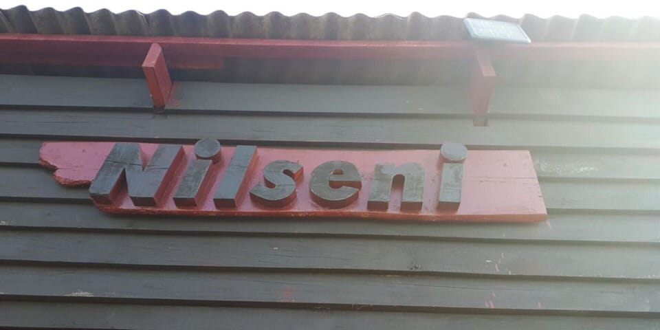 Holiday Let sign.