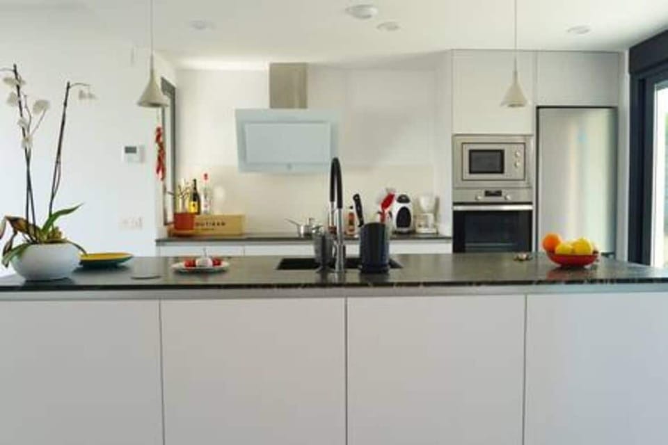 Villa Puerto Blanco Luxury Vacation Rental - Kitchen