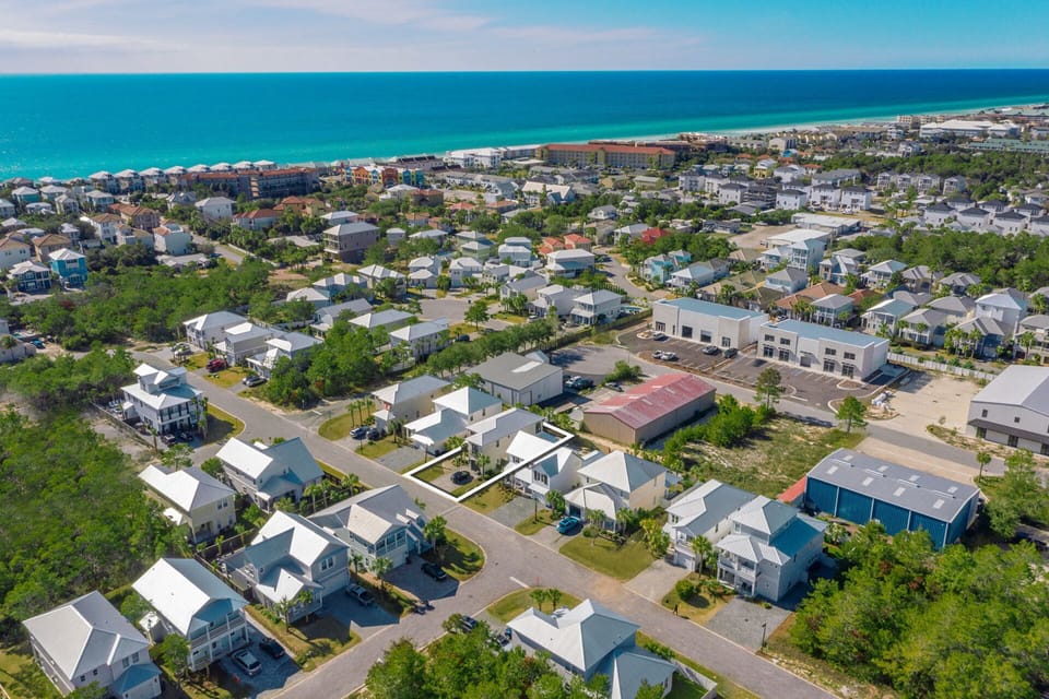 Bella Mar Area View