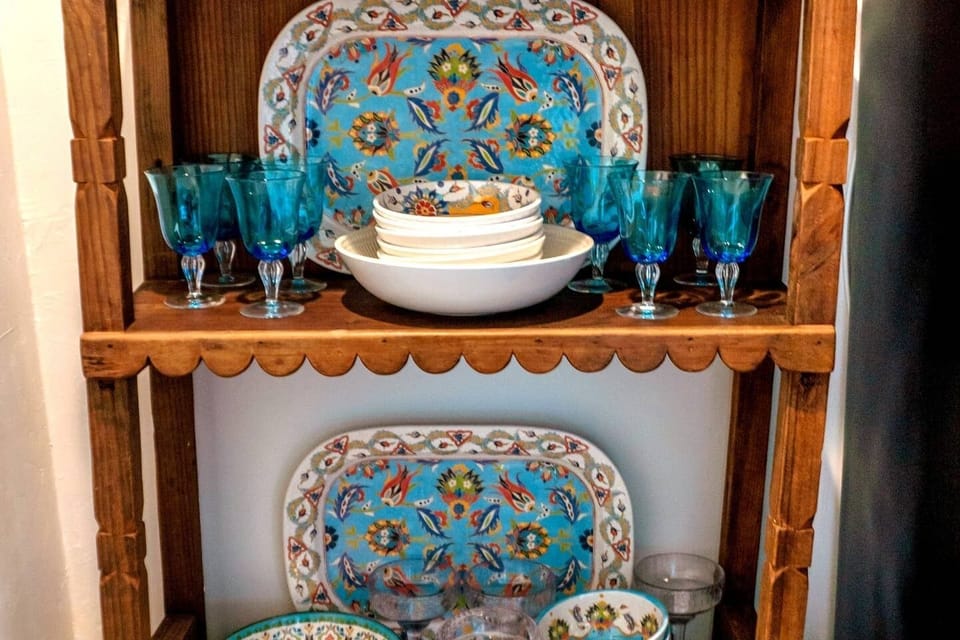 Decorative interior details and country-lifestyle ambiance