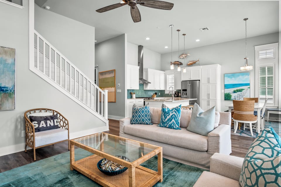 1st Floor, Living Room