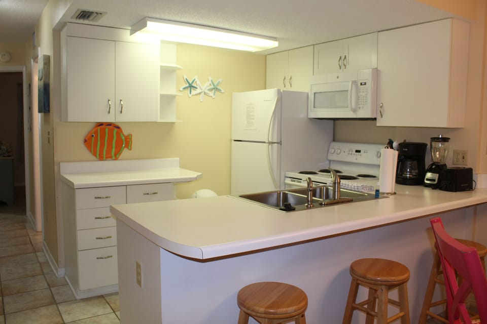 Fully equipped kitchen