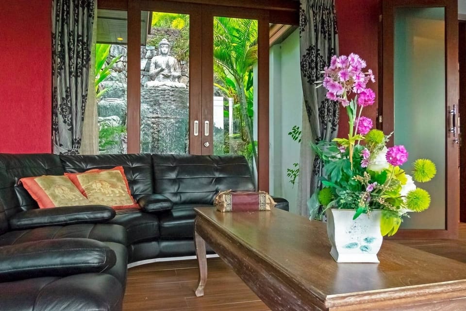 Calming environment, enjoy the vibe and mood of Phuket fresh surrounding air.