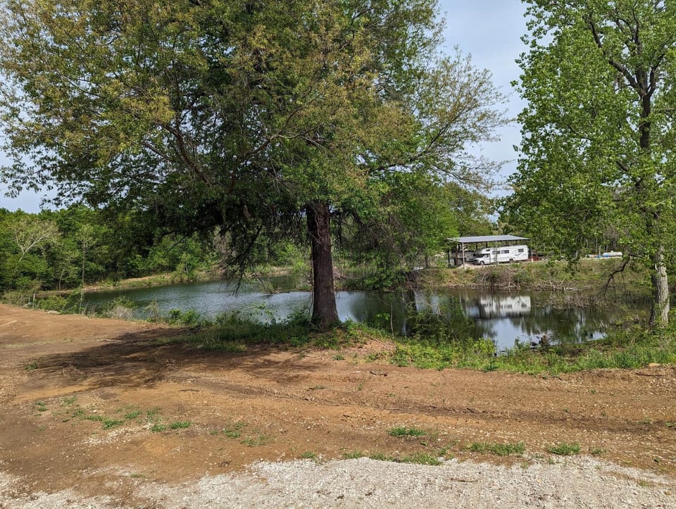Another view of shelter area - trails take you to this spot to fish off bank