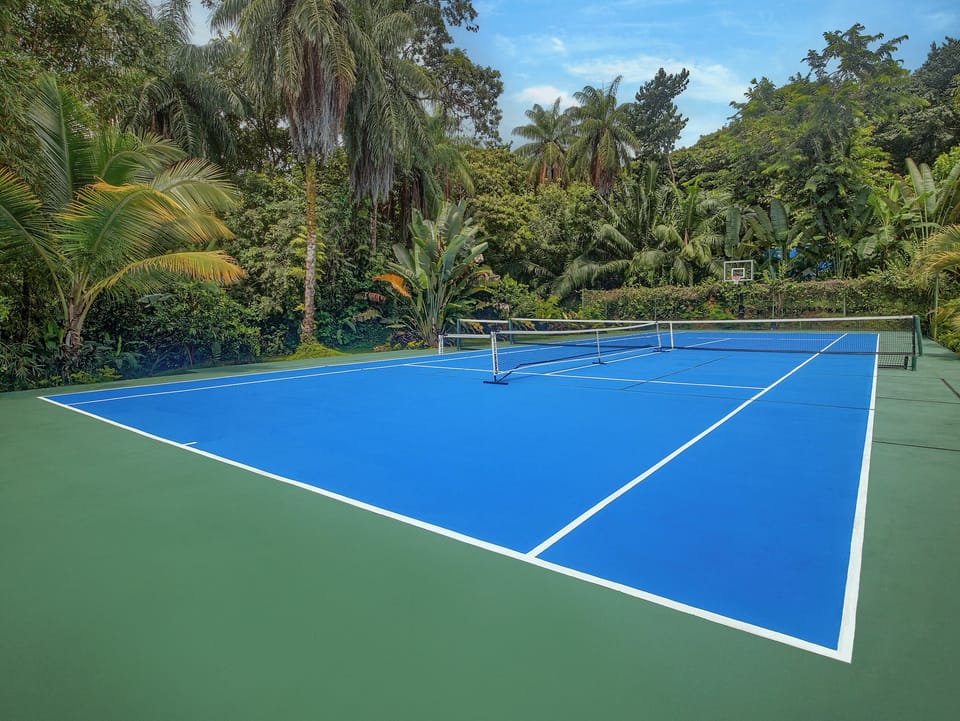 Isla.Bambu.Tennis.Pickle-ball.Basketball