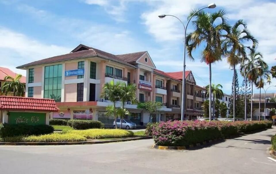 Duplex  3 bedroom and 3 bath Apartment