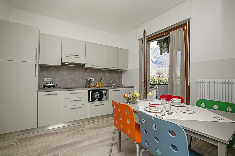 Kitchen and dining area