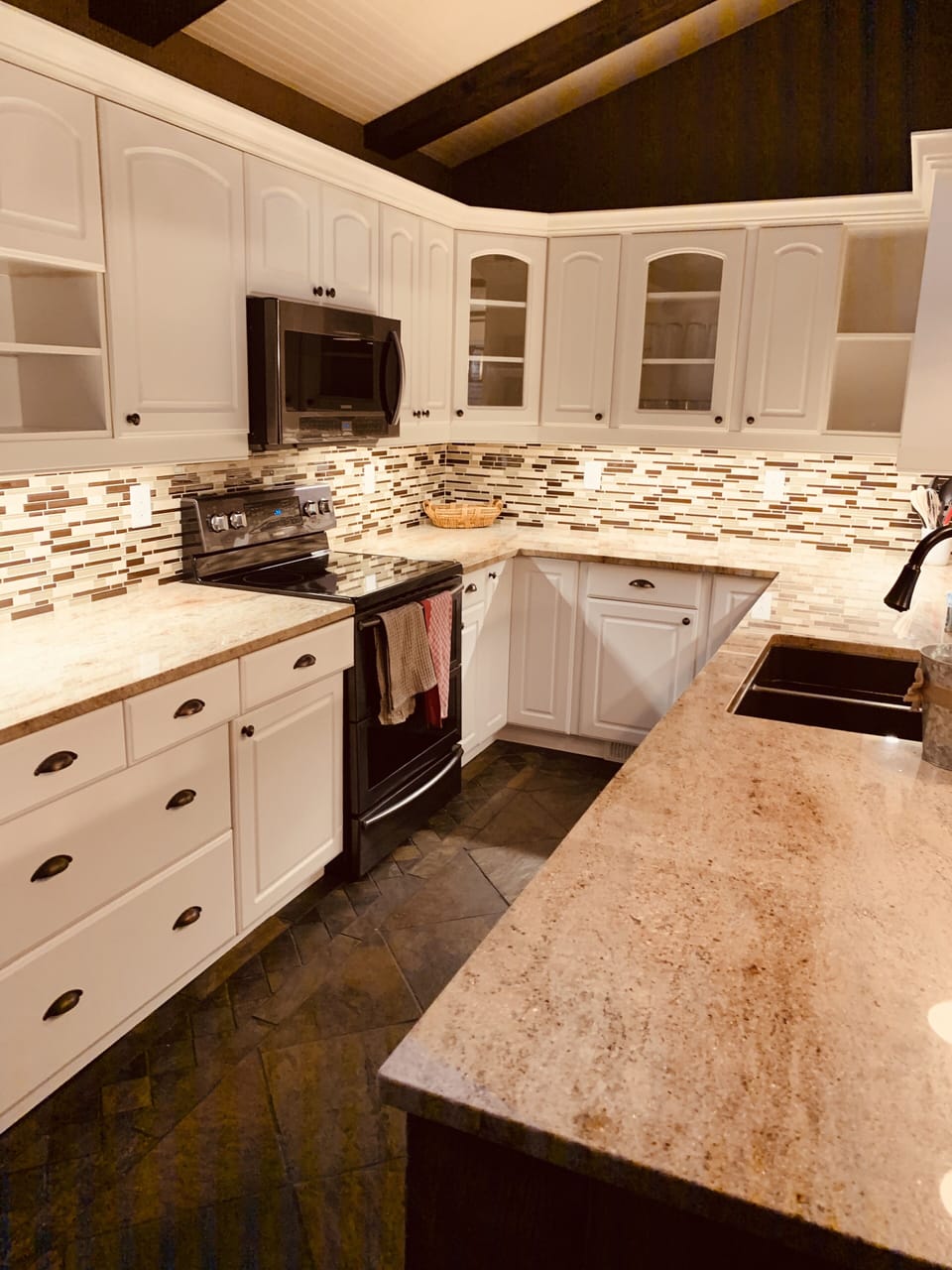 The gorgeous kitchen