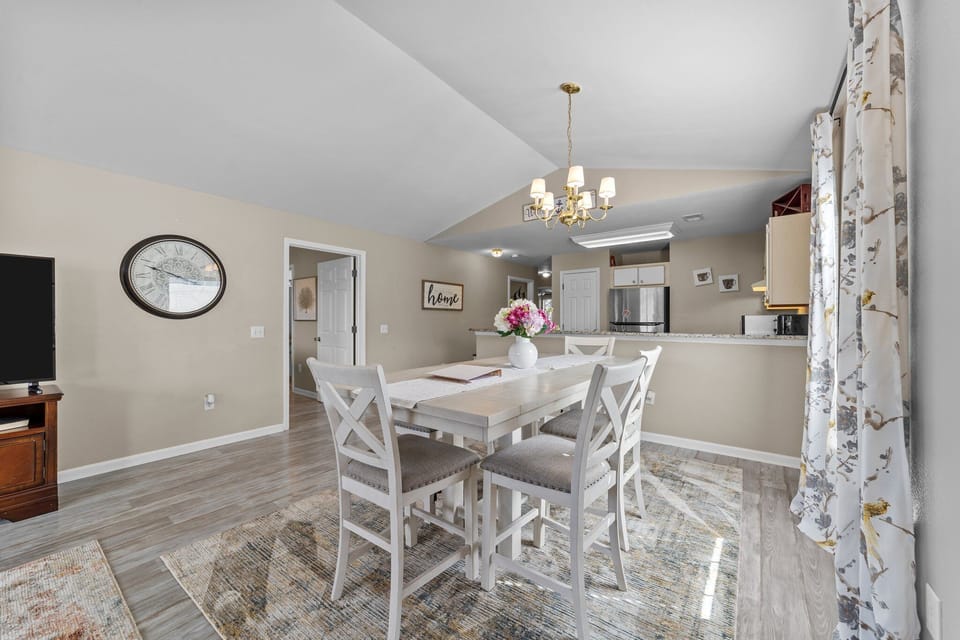 Kitchen and Dinning Room