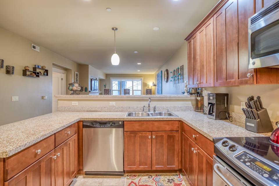 Kitchen with Amenities