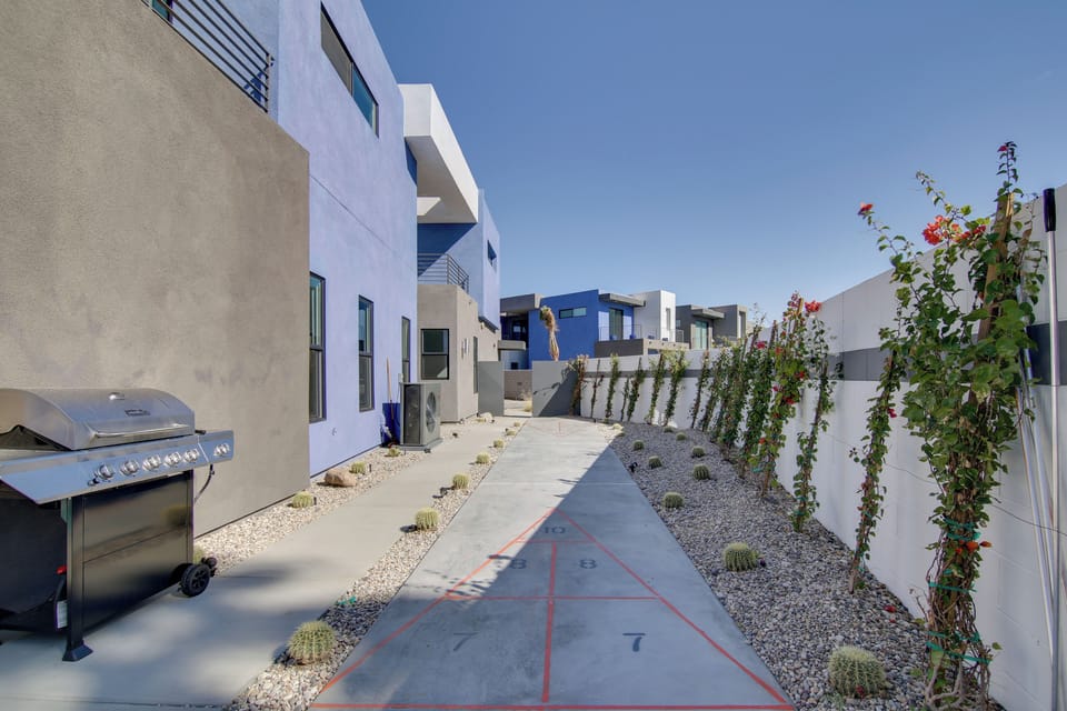 Patio | Grill | Shuffleboard