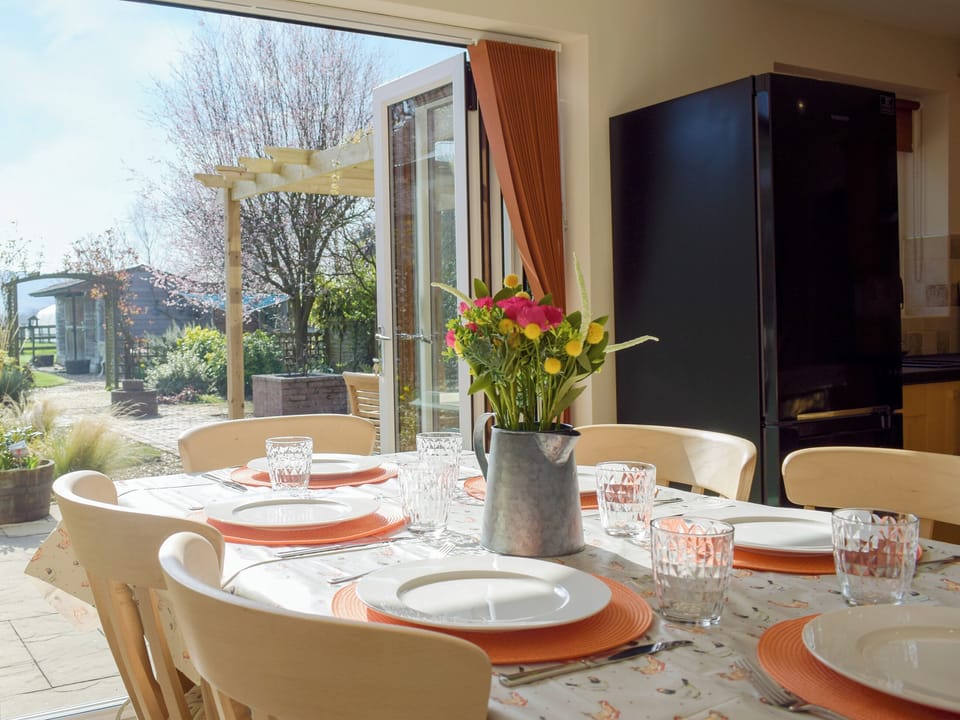 Charming dining area | Meadow View, Harley, near Much Wenlock