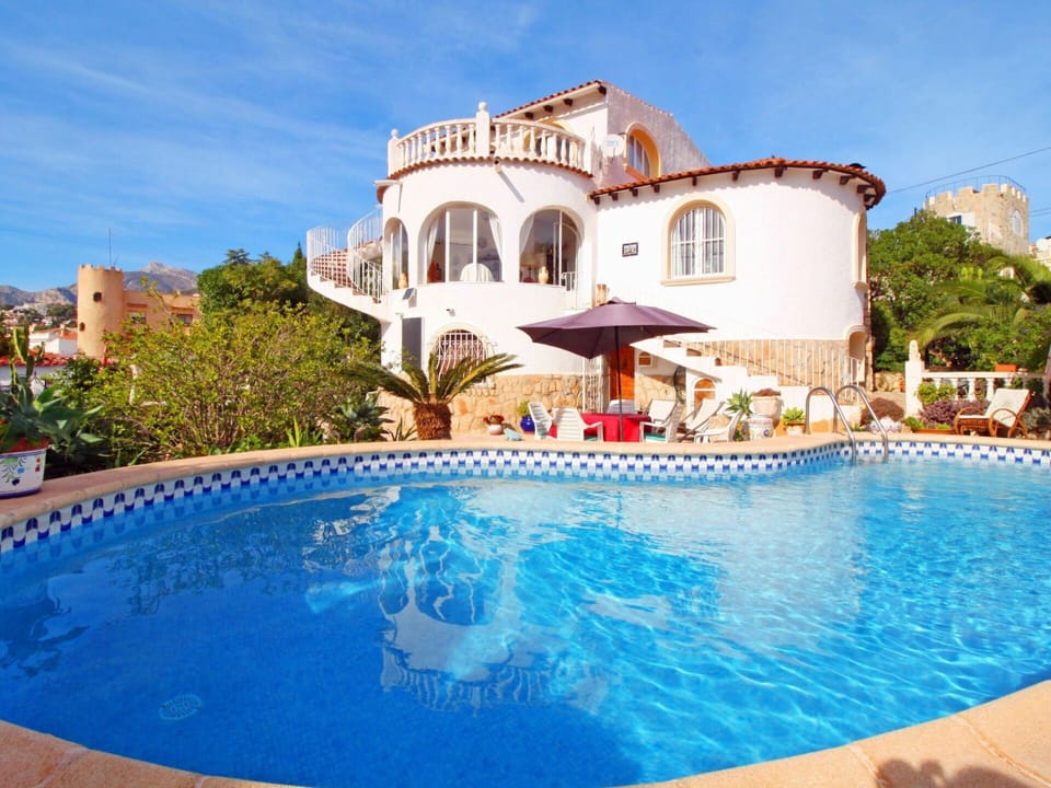 Property, Swimming Pool, Building, Real Estate, Resort, Vacation, House, Town, Villa, Azure