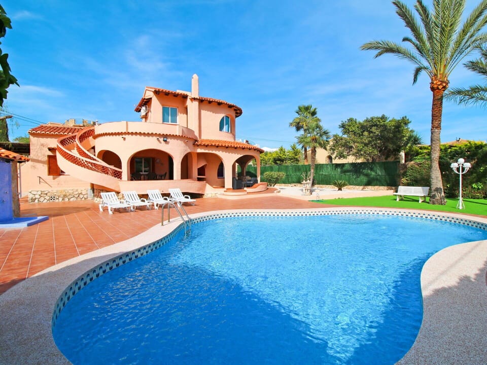 Property, Swimming Pool, Real Estate, Building, Estate, House, Villa, Vacation, Home, Hacienda