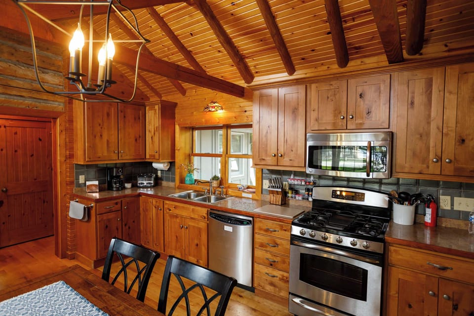Update appliances in kitchen