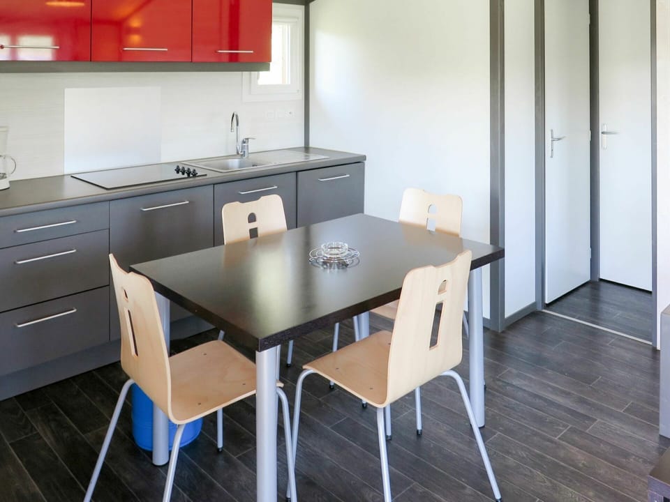 Furniture, Room, Table, Property, Dining Room, Kitchen, Floor, Chair, Interior Design, Countertop