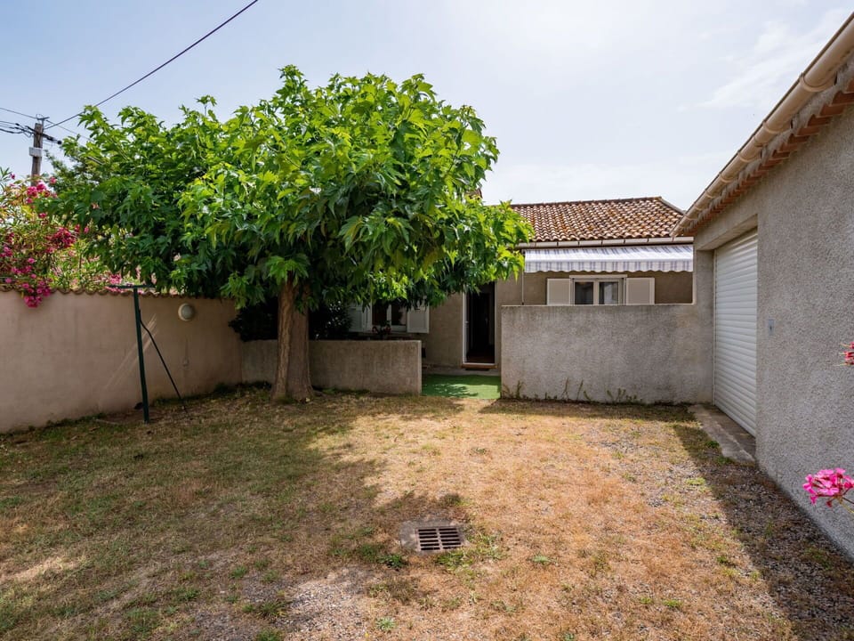 Sky, Plant, Building, Land Lot, Road Surface, Architecture, Vegetation, Tree, Grass, House