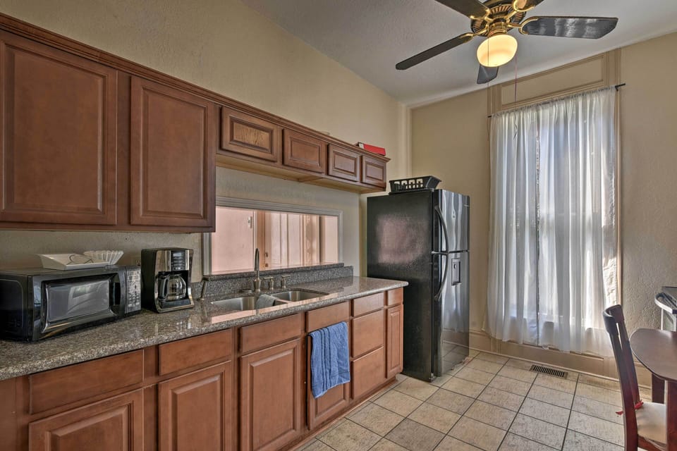 Kitchen | 2 Drip Coffee Makers | Blender | Cooking Basics