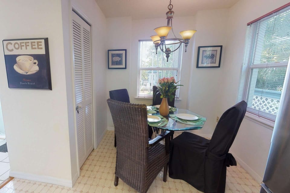 Dining area off the main kitchen makes cleaning after meals a breeze!