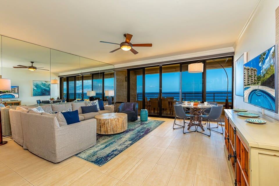 Spectacular view from the living area of Polo Beach 805