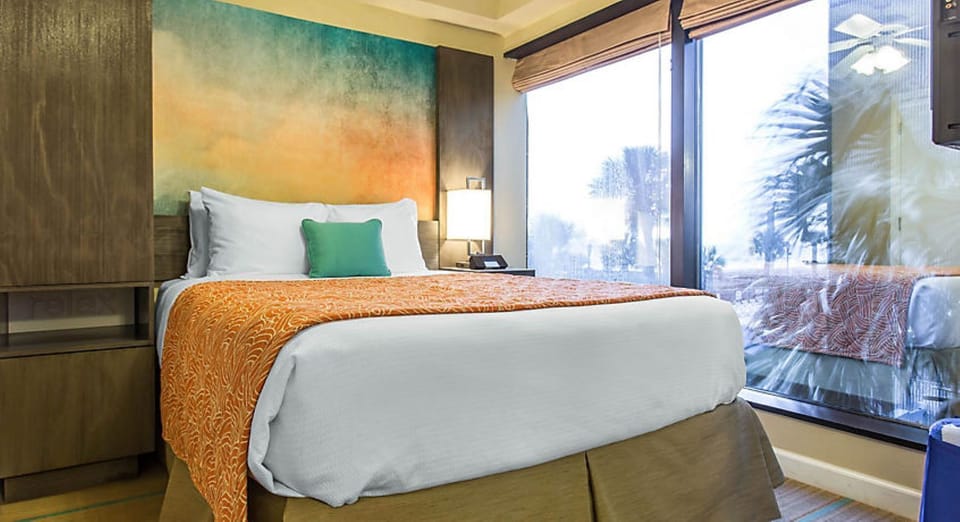 Queen bed 