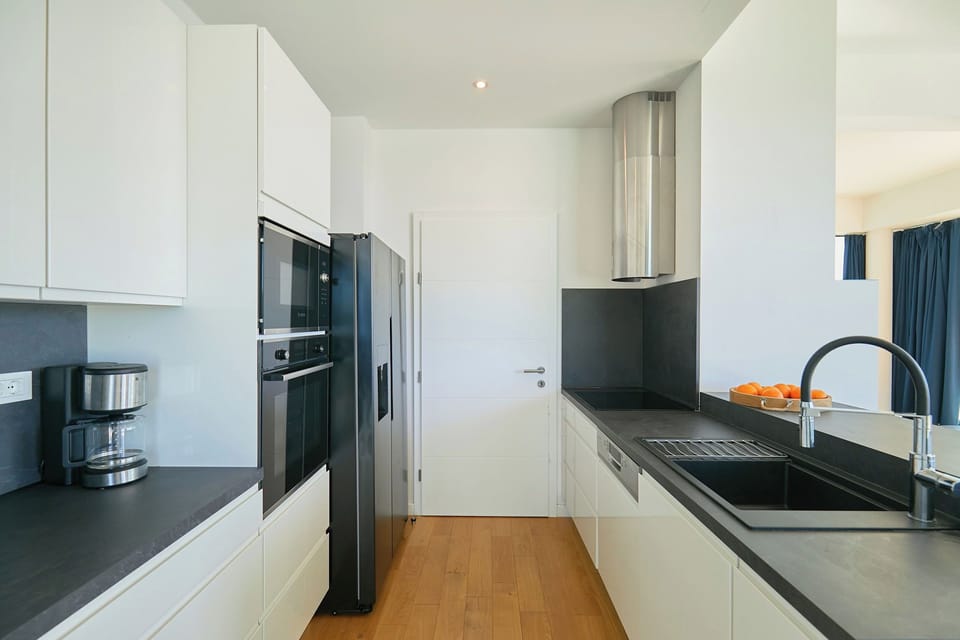 Kitchen, ground floor