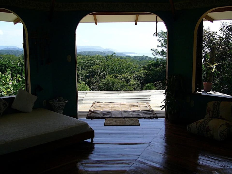 2nd floor bedroom and deck, queen bed on wheels to sleep under the stars!