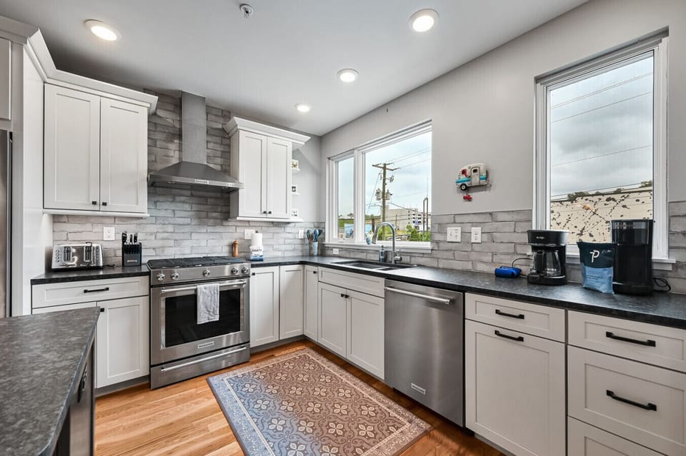 Fully equipped gourmet kitchen with Keurig and drip coffee makers