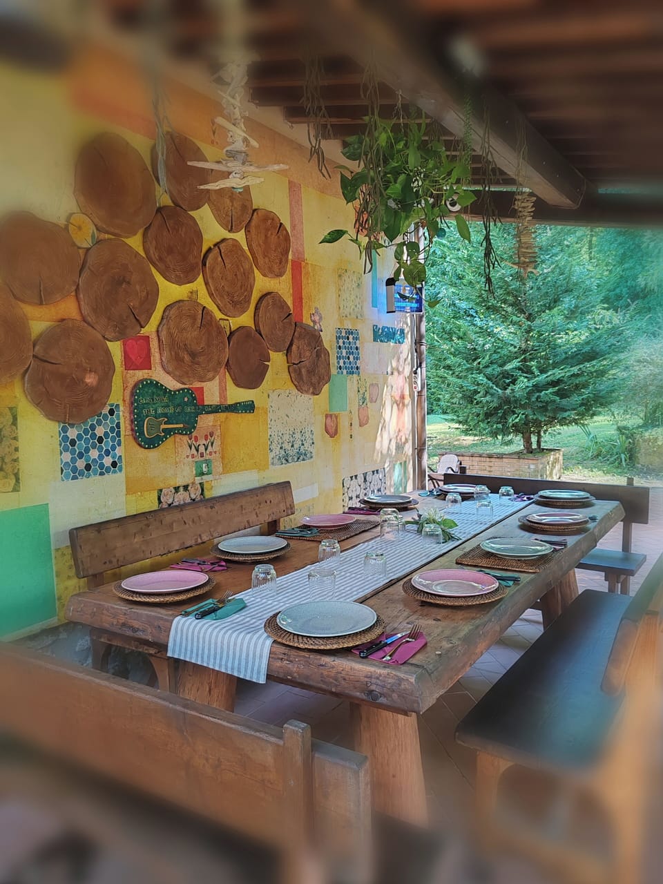 Outdoor dining