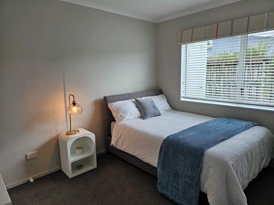 Bedroom 4 with double bed. Single roll away available on request.