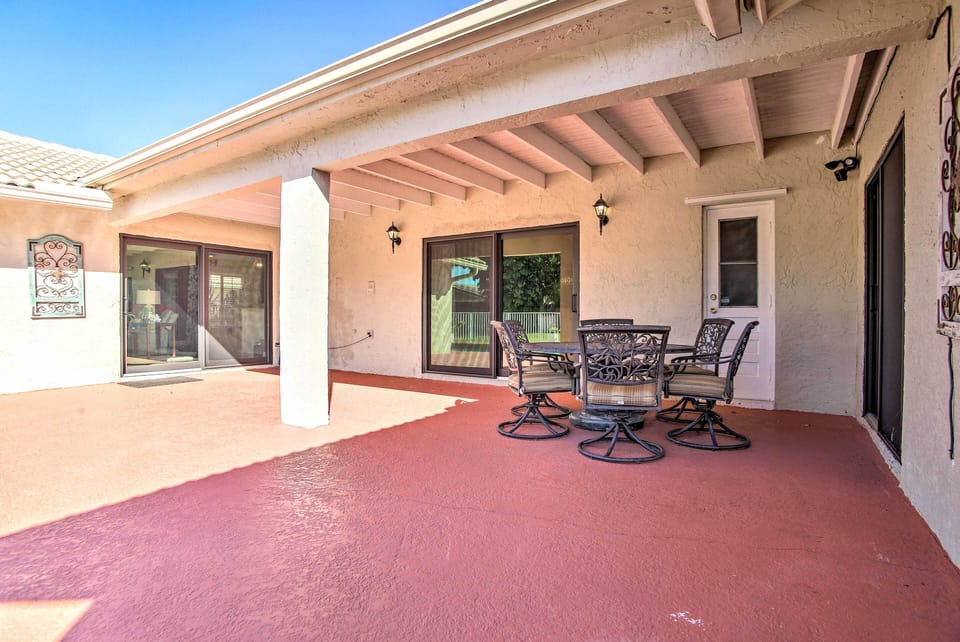 Covered Patio | Outdoor Dining