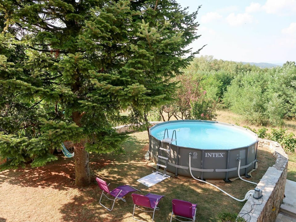 Property, Tree, Real Estate, Home, House, Swimming Pool, Landscape, Backyard, Plant, Yard