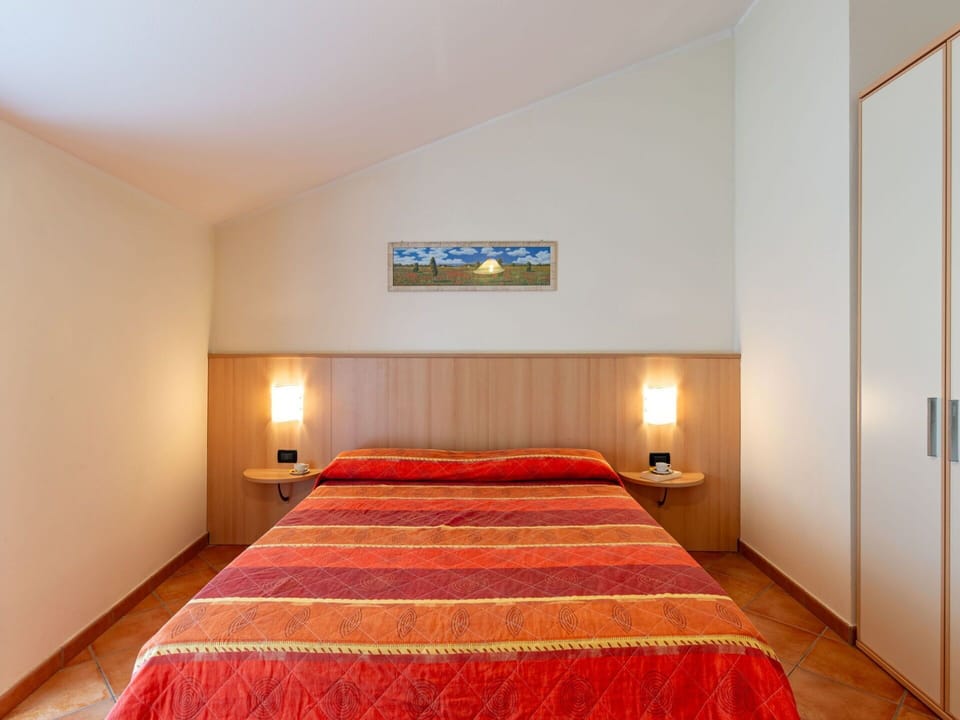 Building, Wood, Orange, Interior Design, Floor, House, Flooring, Bed Frame, Comfort, Real Estate