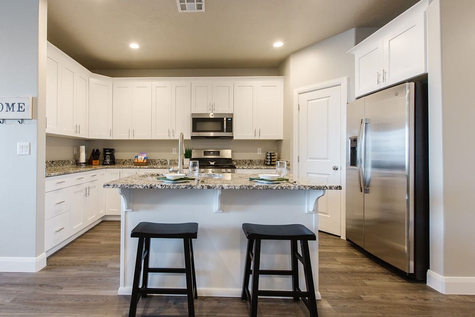 Rentals Escondido 1101 Southern Utah Vacation Rentals-Kitchen