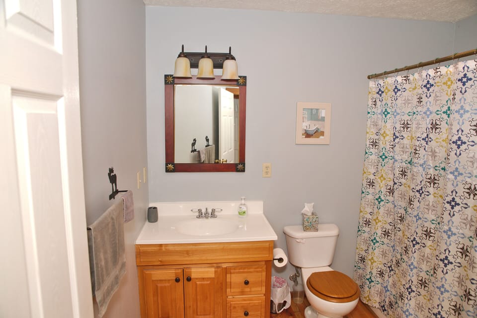 Upstairs Bathroom