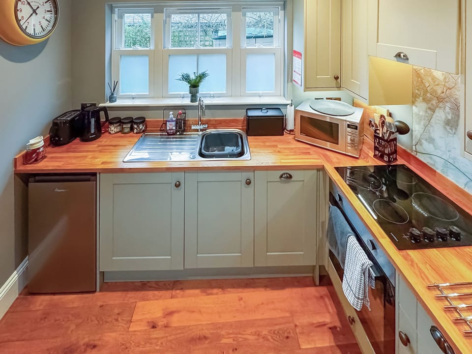 Well equipped kitchen | Ebor Cottage, York