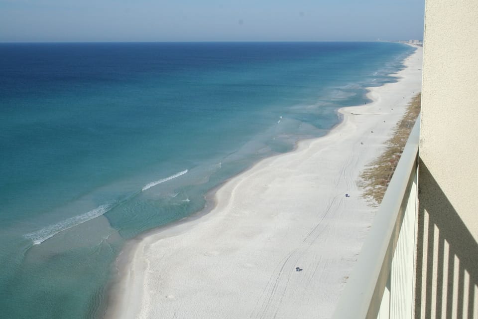 Gulf Side Pool and Hot Tub