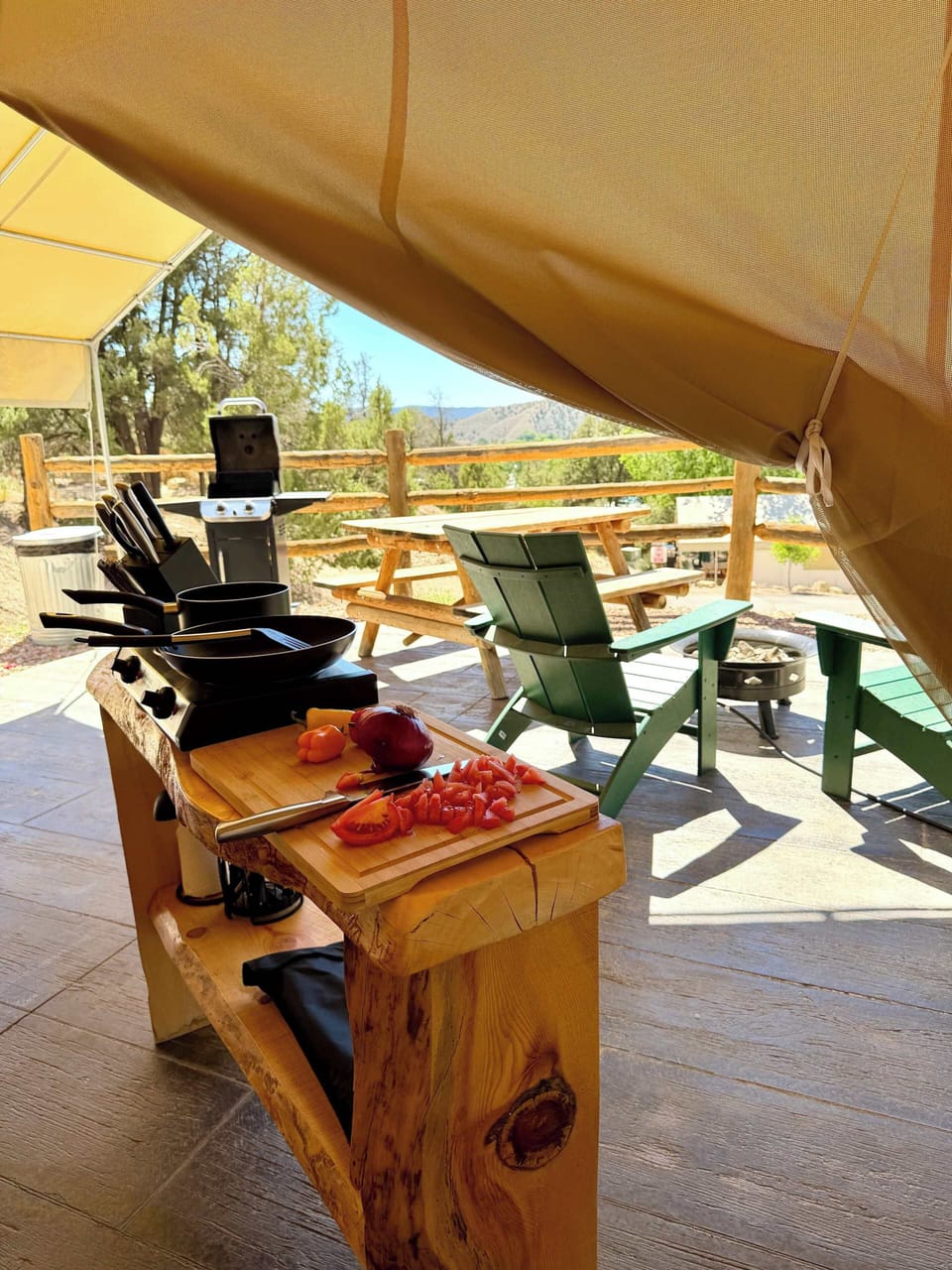Outdoor dining