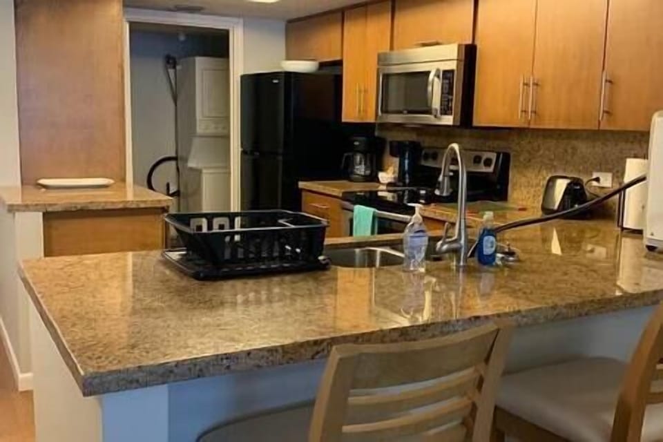 Fully stocked kitchen and washer/dryer