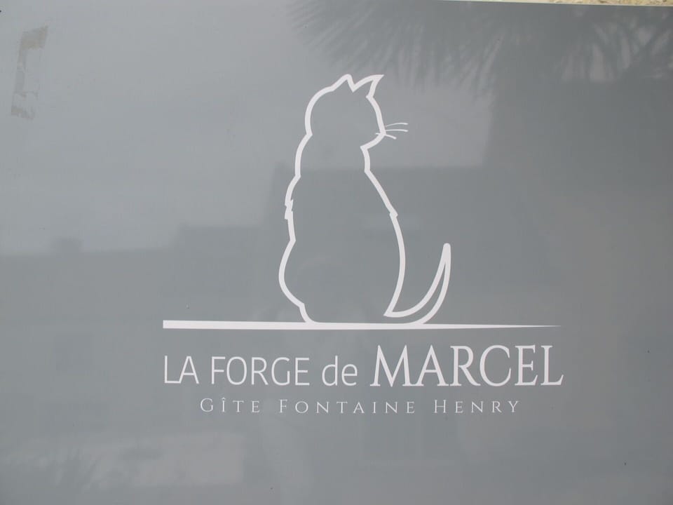 Font, Art, Rectangle, Electric Blue