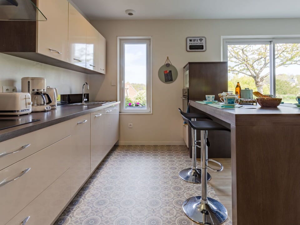 Cabinetry, Property, Furniture, Countertop, Window, Kitchen Appliance, Kitchen, Interior Design, Home Appliance, Drawer