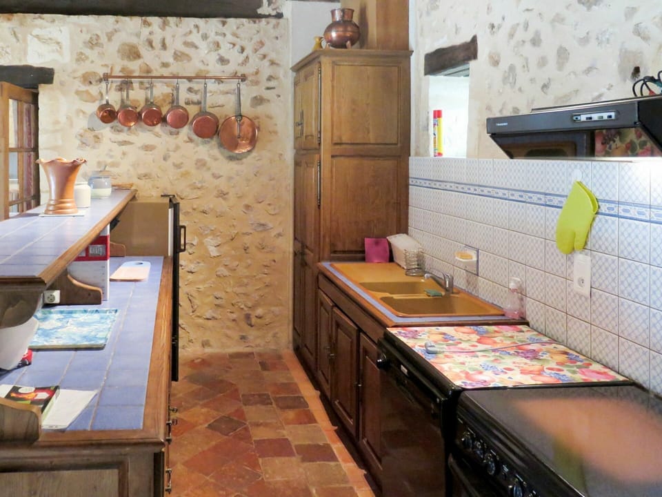 Cabinetry, Table, Kitchen, Wood, Interior Design, Drawer, Refrigerator, Chest Of Drawers, Desk, Floor