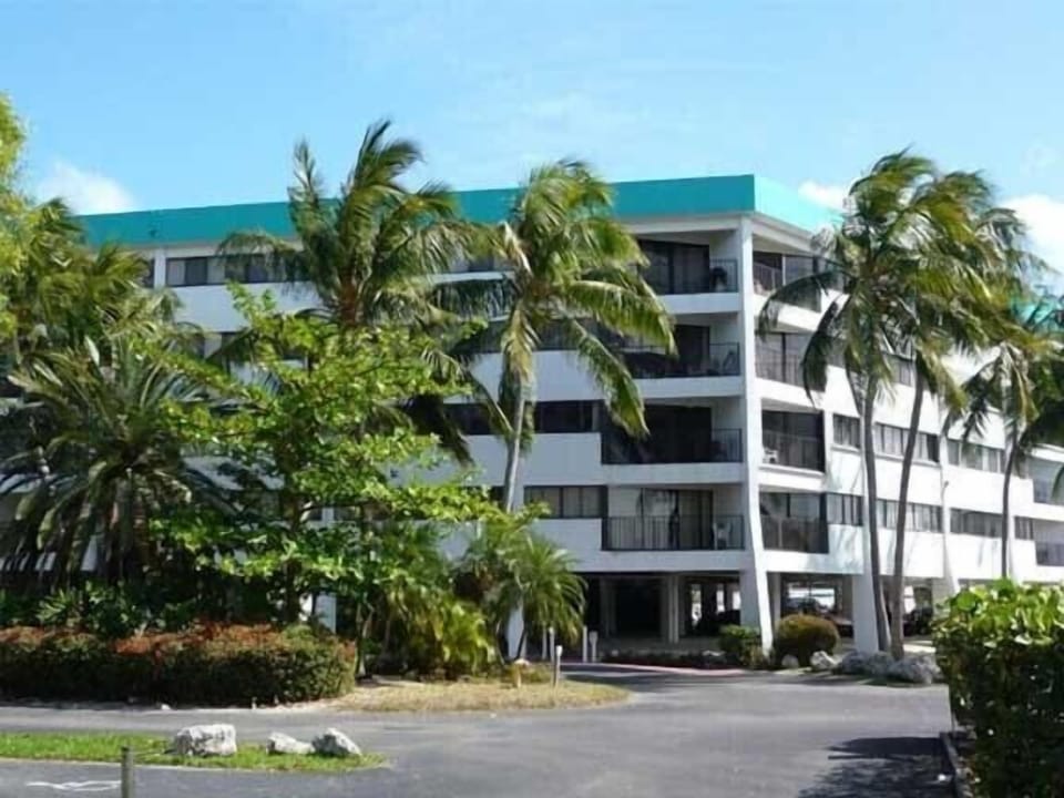 Kawama Tower. Second Balcony on the Left